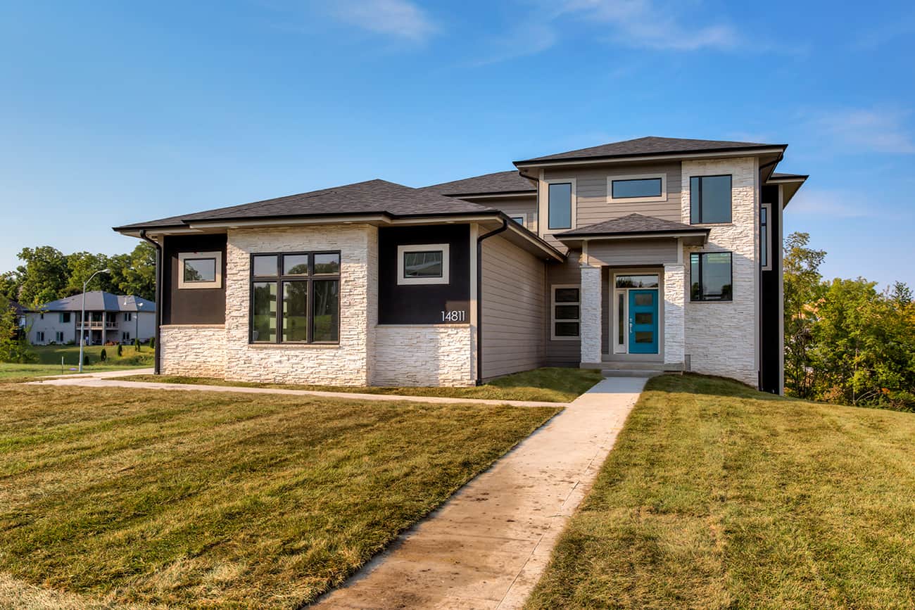 Front View of this 3-Bedroom,2777 Sq Ft Plan -101-2004