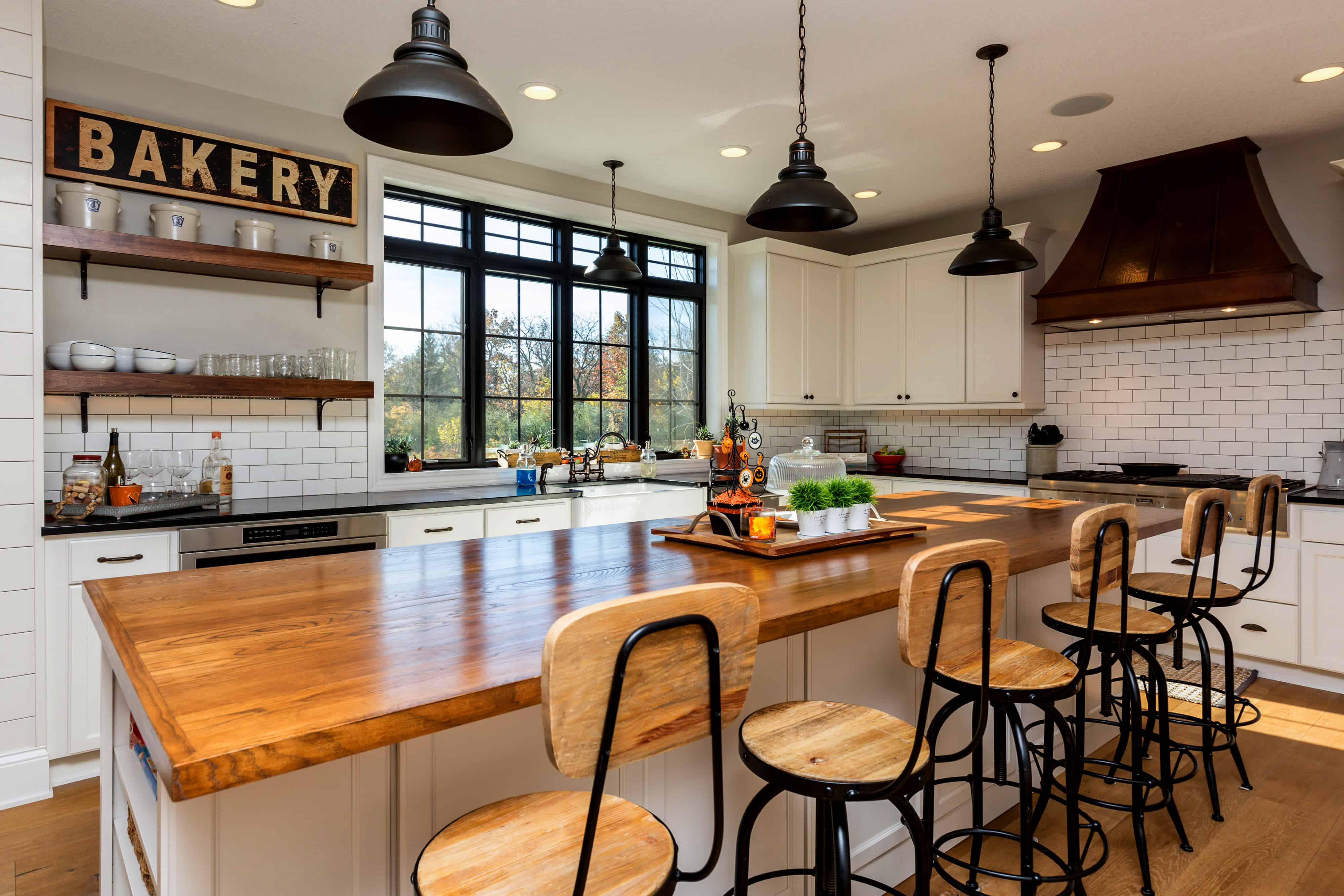 Kitchen: Breakfast Bar of this 5-Bedroom,4724 Sq Ft Plan -101-2006