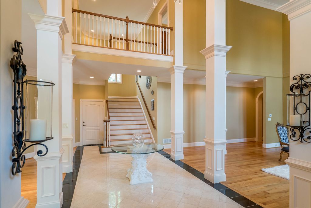 Home Interior Photograph of this 4-Bedroom,6076 Sq Ft Plan -6076