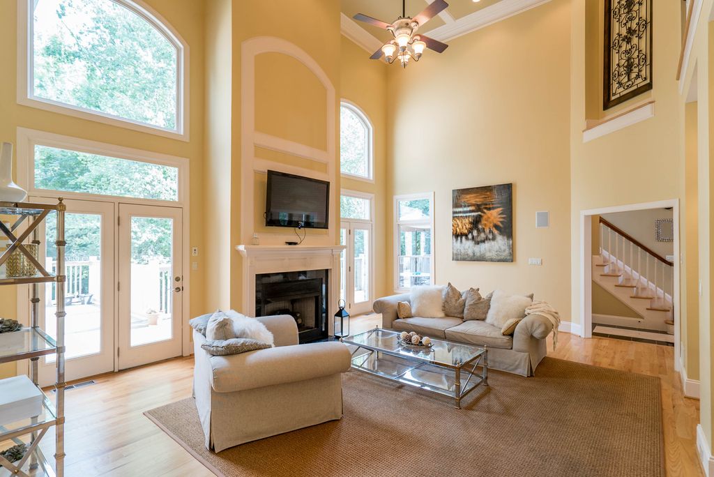 Home Interior Photograph of this 4-Bedroom,6076 Sq Ft Plan -6076