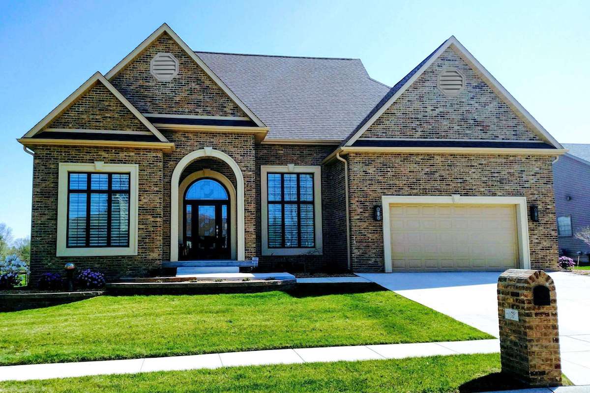 Front View of this 3-Bedroom,2385 Sq Ft Plan -106-1204
