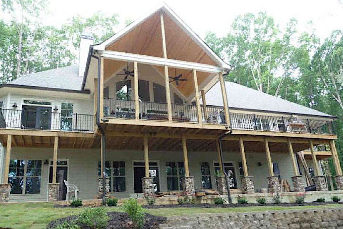 Rear View of this 3-Bedroom,2499 Sq Ft Plan -2499