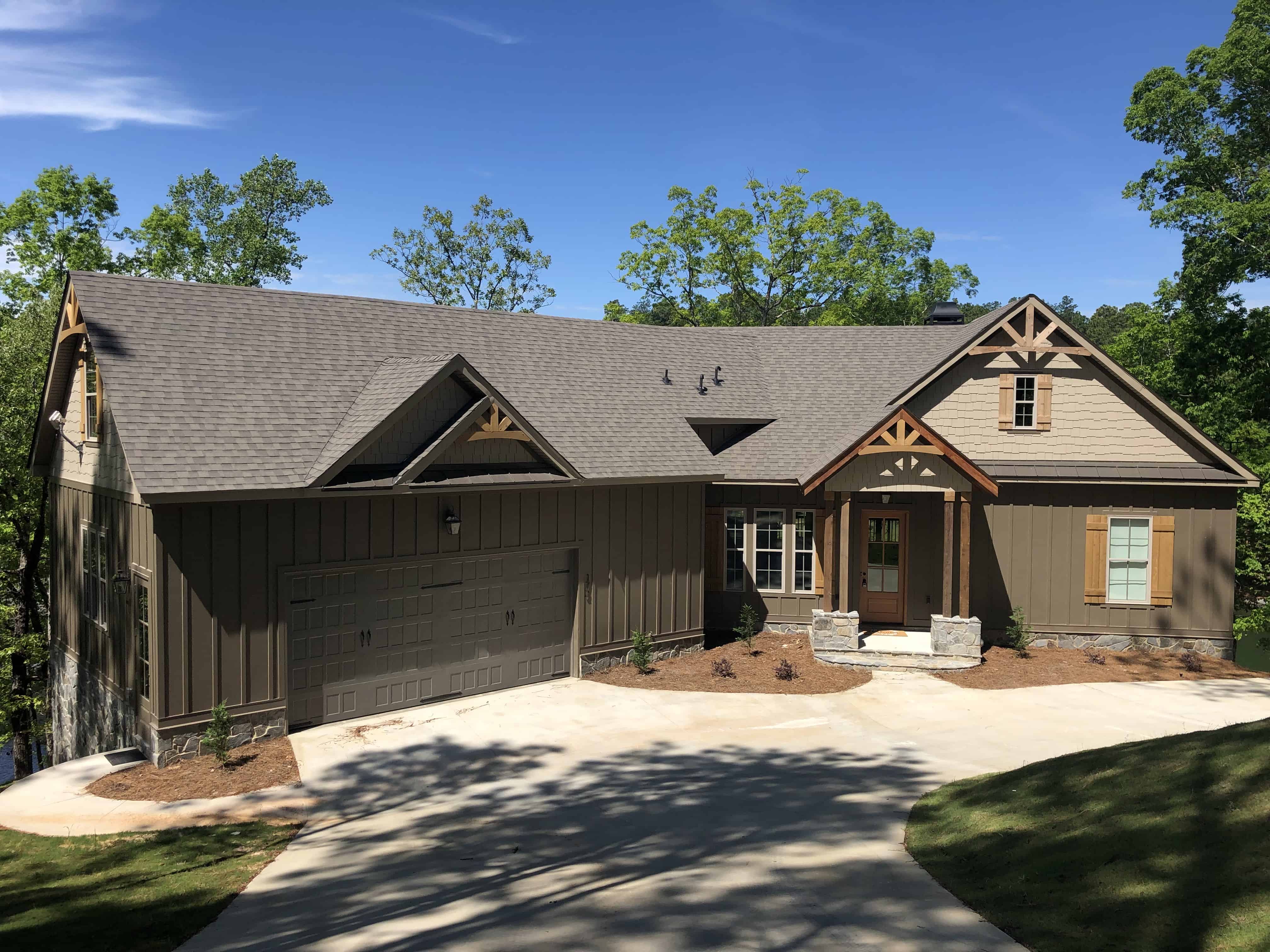 Front View of this 3-Bedroom,2344 Sq Ft Plan -106-1276