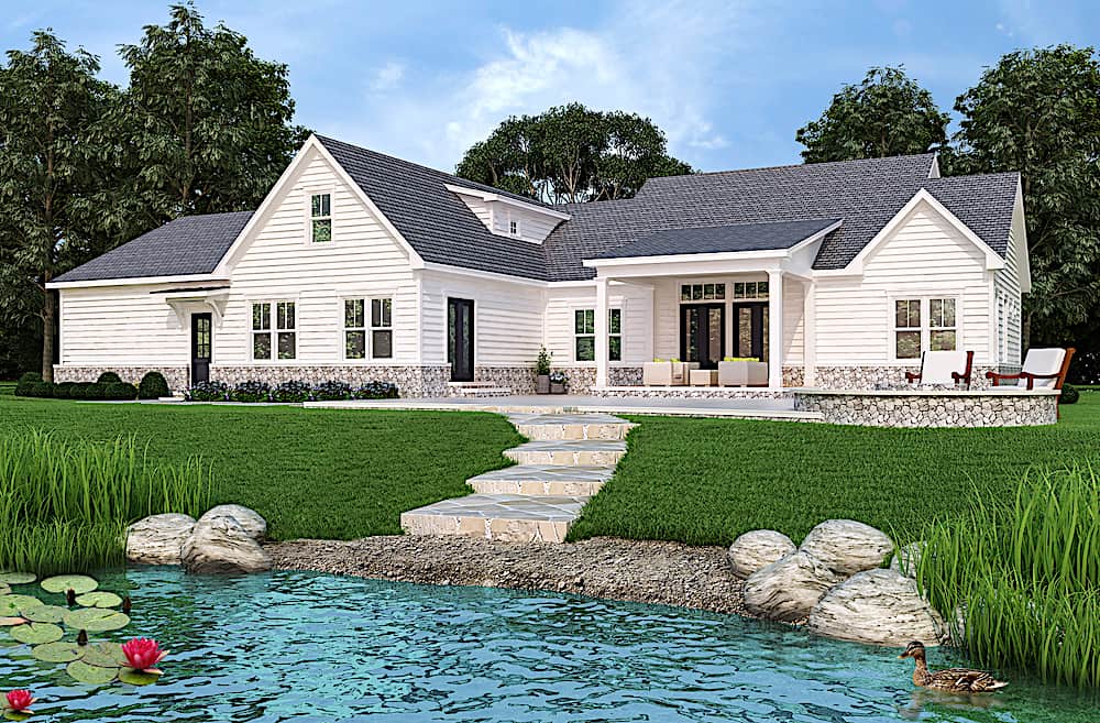Rear View of this 3-Bedroom, 2484 Sq Ft Plan - 106-1324
