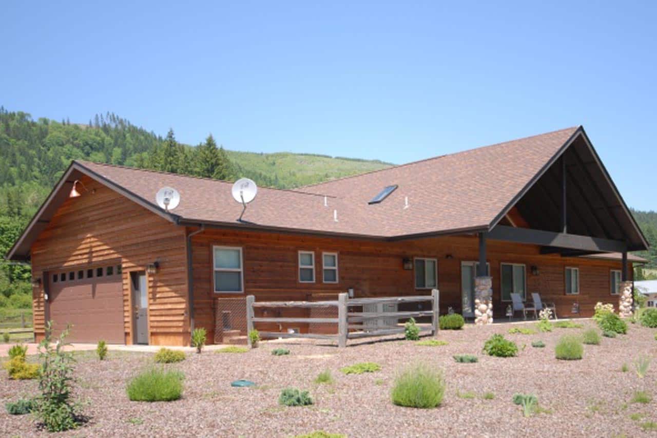 Rear View of this 3-Bedroom,2145 Sq Ft Plan -108-1115