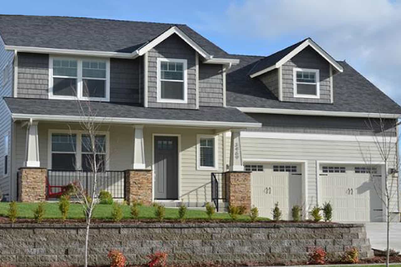 Front elevation of Craftsman home (ThePlanCollection: House Plan #108-1681)