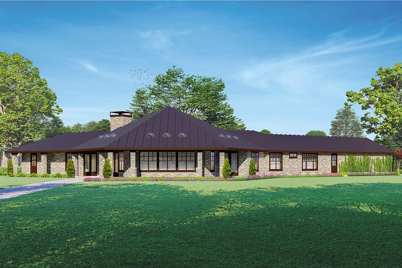 Contemporary Ranch style house (ThePlanCollection: Plan #108-2016)