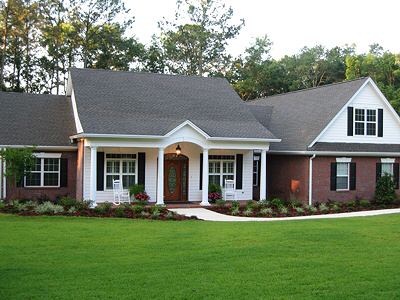 Color photograph of ranch house plan #109-1184
