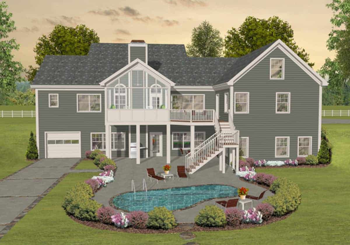 Rear View of this 3-Bedroom, 2156 Sq Ft Plan - 109-1193
