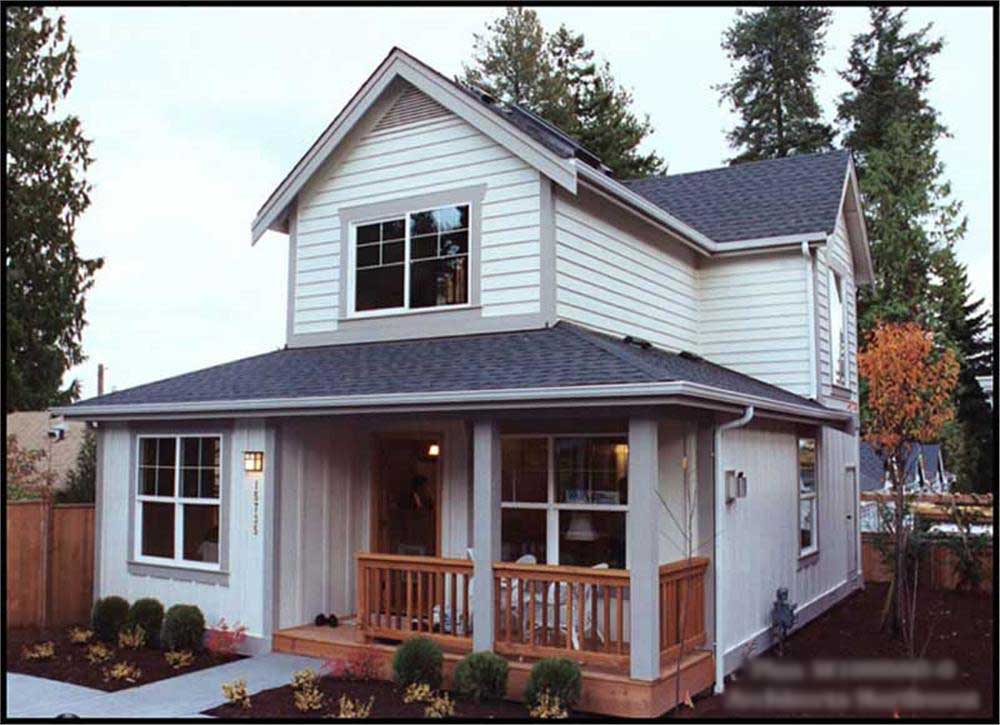 Front elevation of Coastal home (ThePlanCollection: House Plan #115-1392)
