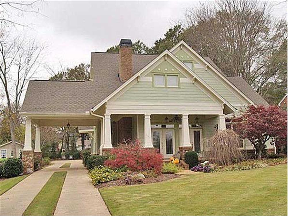 Front elevation of Texas Style home (ThePlanCollection: House Plan #117-1001)