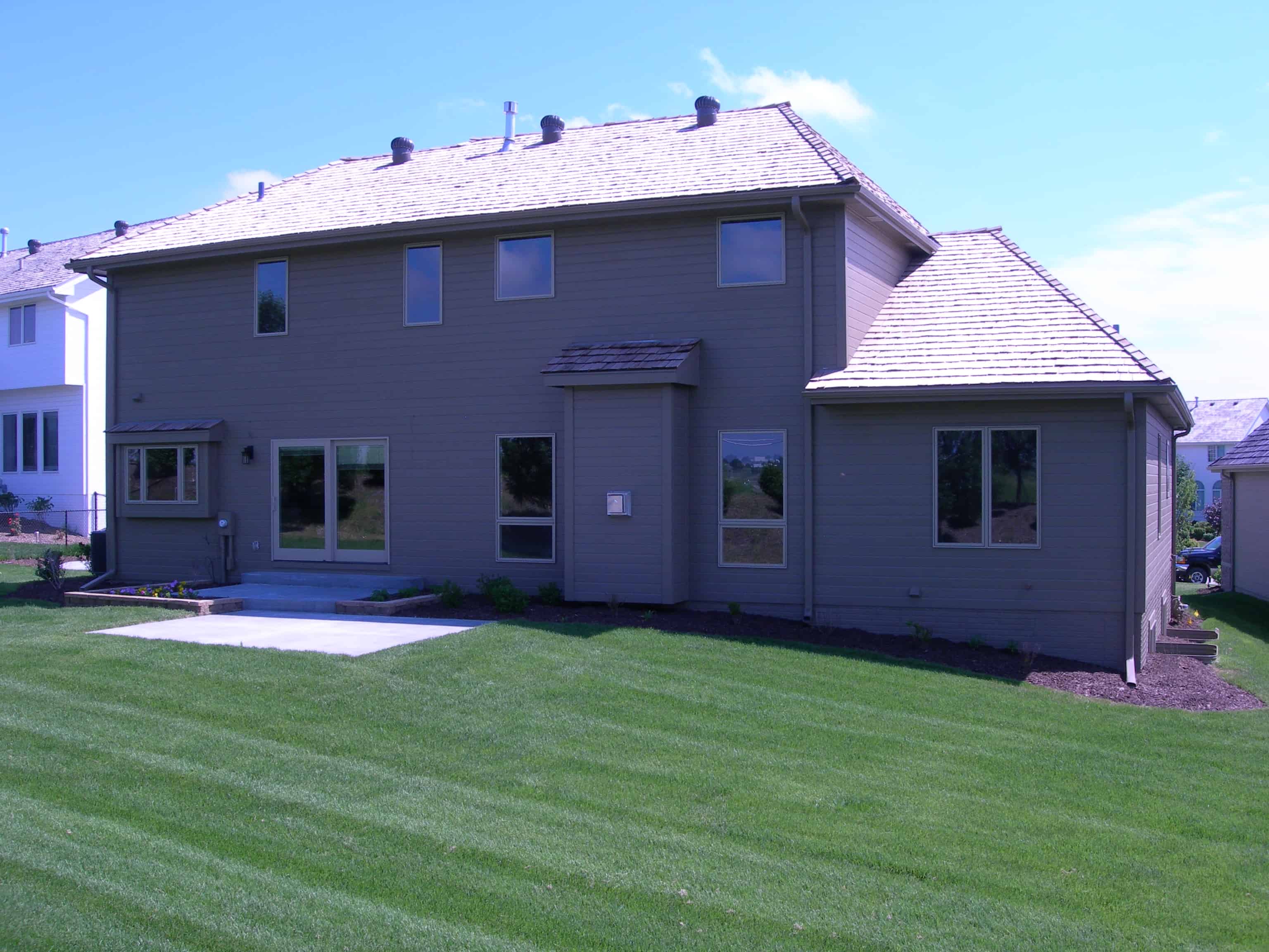 Rear View of this 3-Bedroom,2476 Sq Ft Plan -120-2084