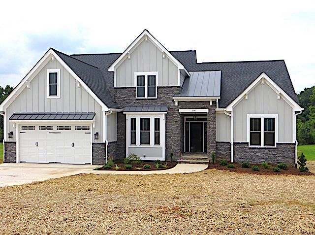 Front View of this 4-Bedroom,2607 Sq Ft Plan -2607