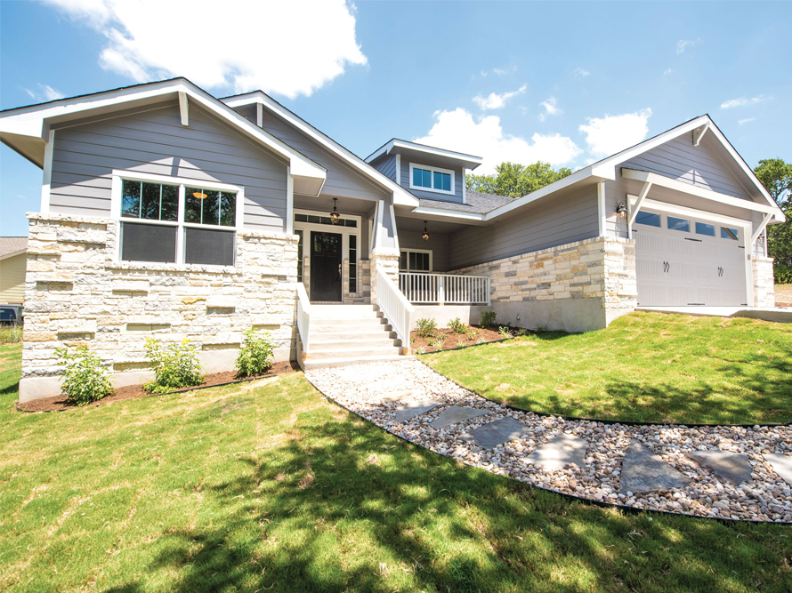 Photograph of Ranch home plan (ThePlanCollection: House Plan #120-2530)