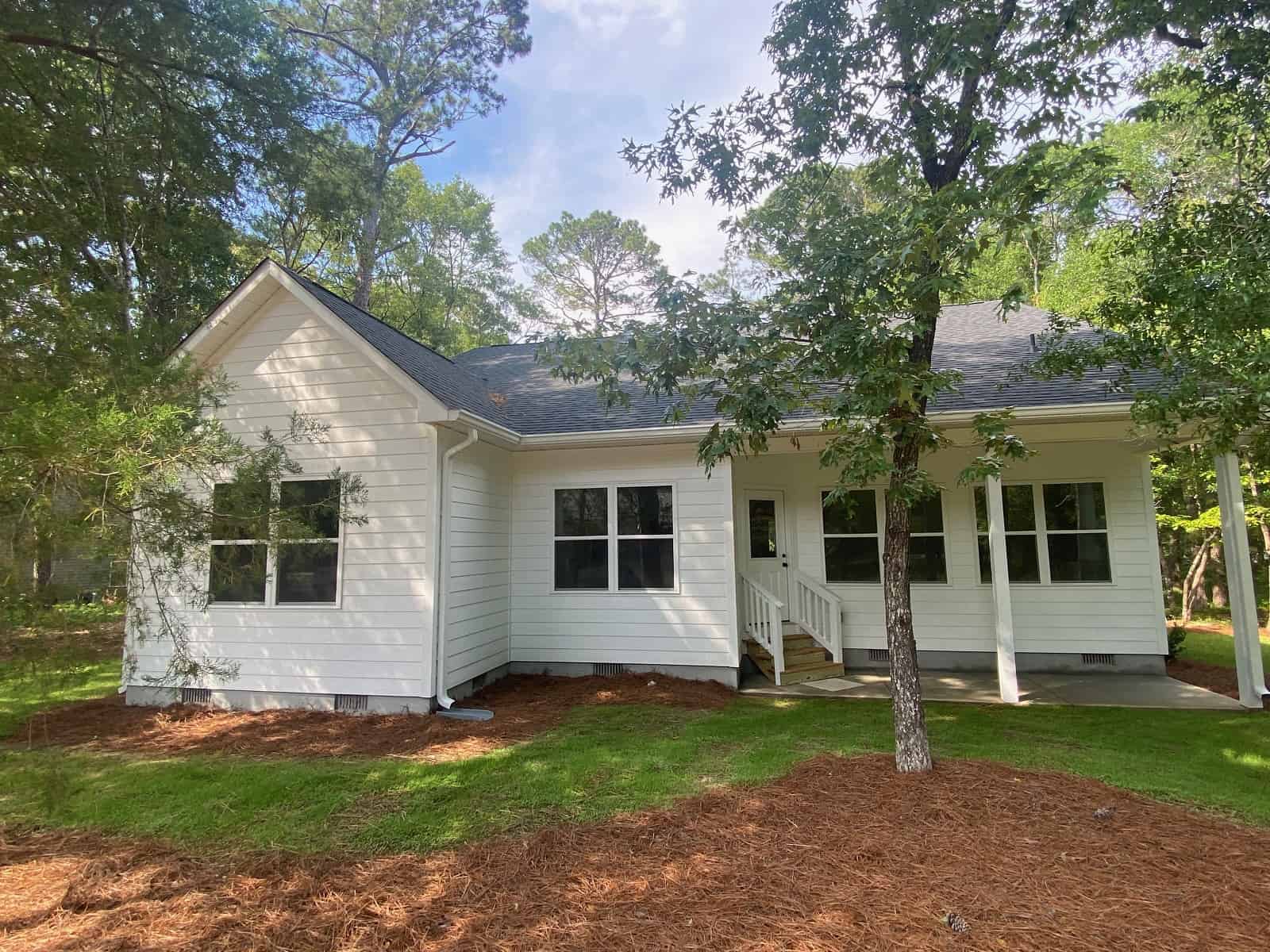 Rear View of this 3-Bedroom,1452 Sq Ft Plan -120-2552