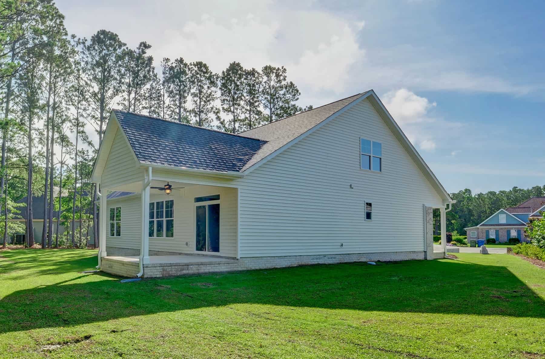 Left Side View of this 4-Bedroom,2232 Sq Ft Plan -120-2555