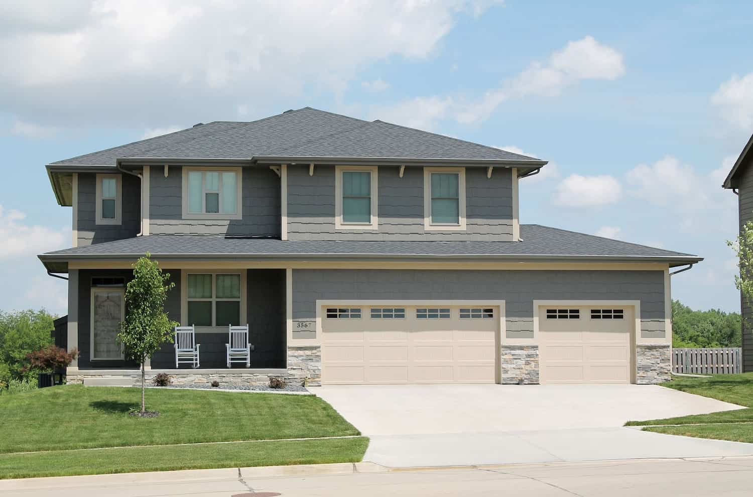 Traditional style house (ThePlanCollection: Plan #120-2689)