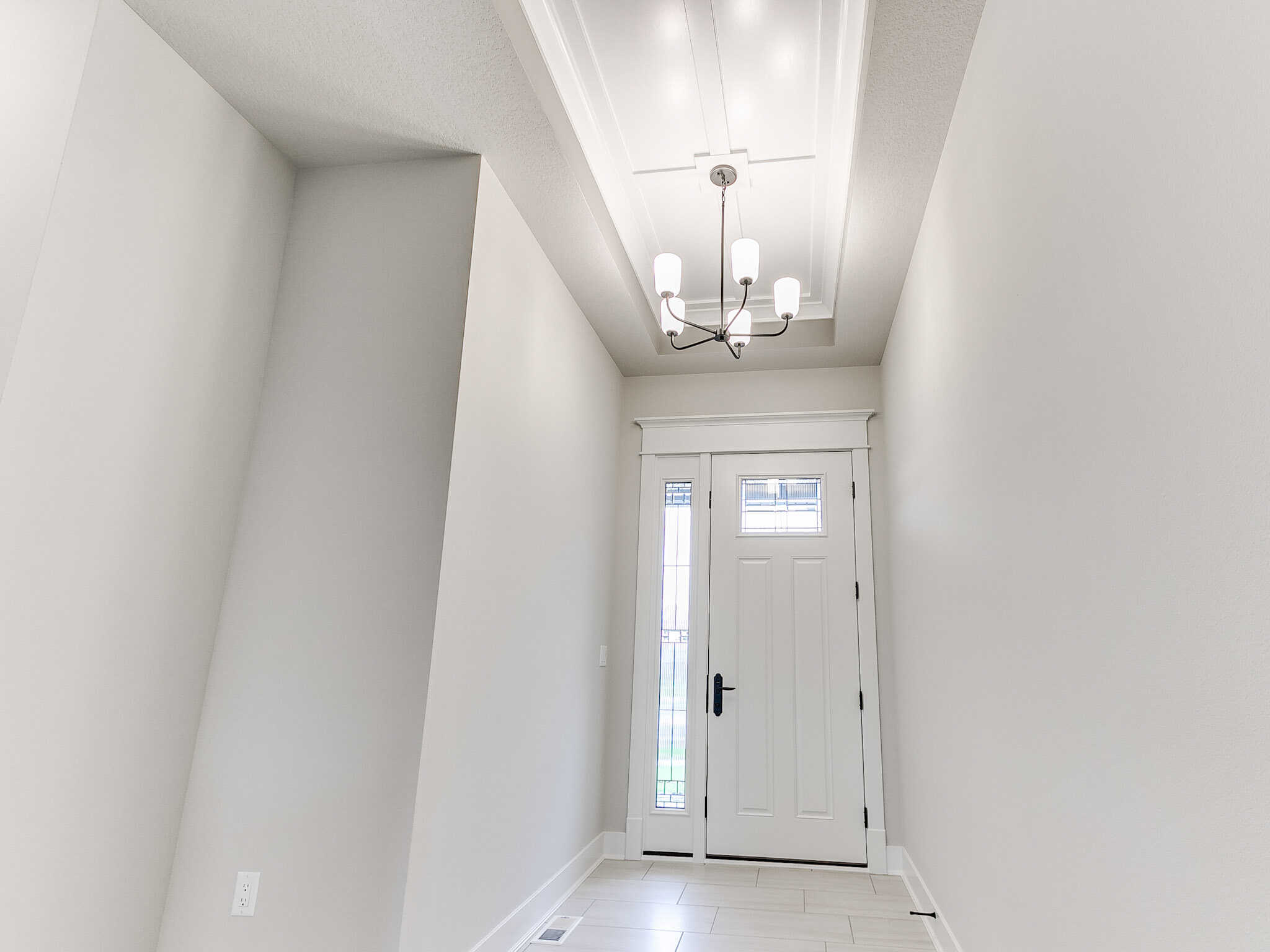 Entry Hall of this 3-Bedroom,1642 Sq Ft Plan -120-2696