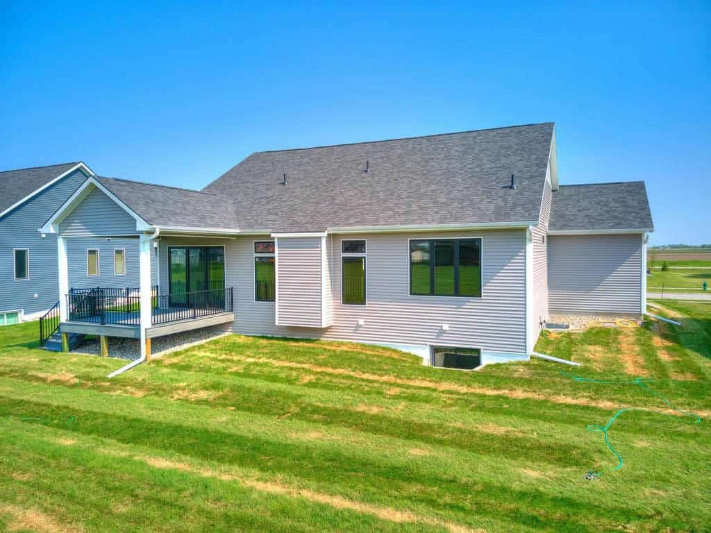 Rear View of this 3-Bedroom,1642 Sq Ft Plan -120-2696
