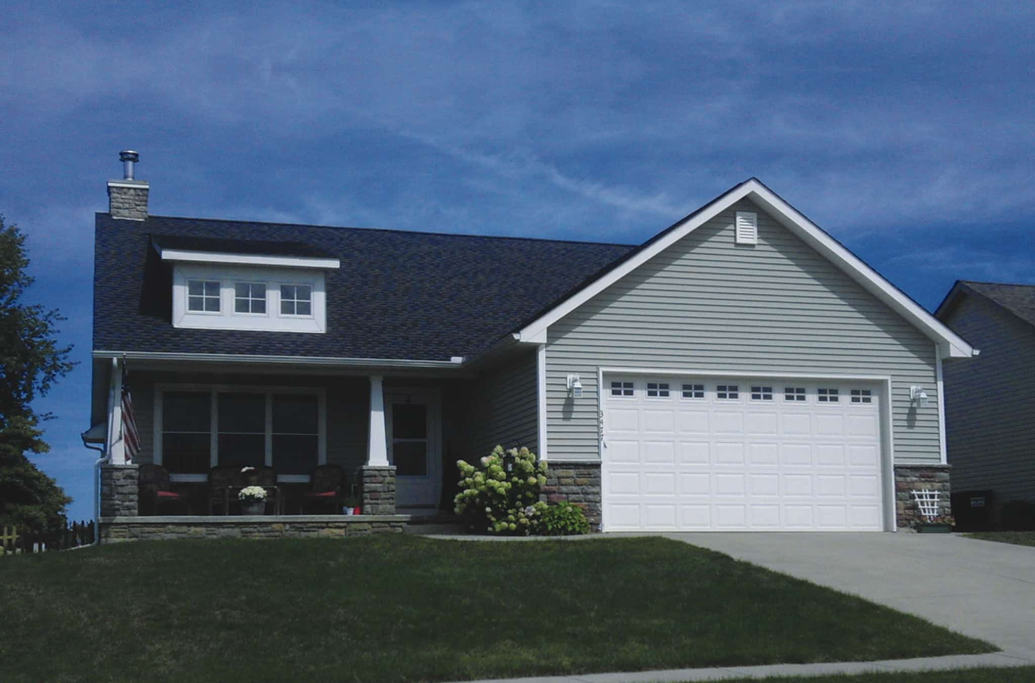 Home at Night of this 3-Bedroom,1195 Sq Ft Plan -120-2785