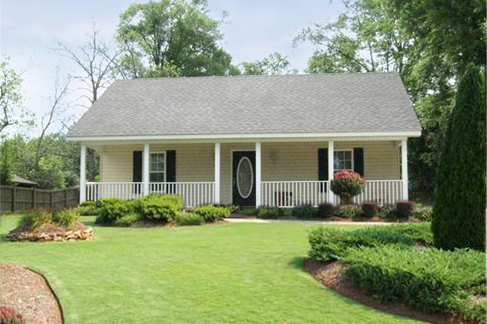 Photograph of Country home (ThePlanCollection: House Plan #123-1050)