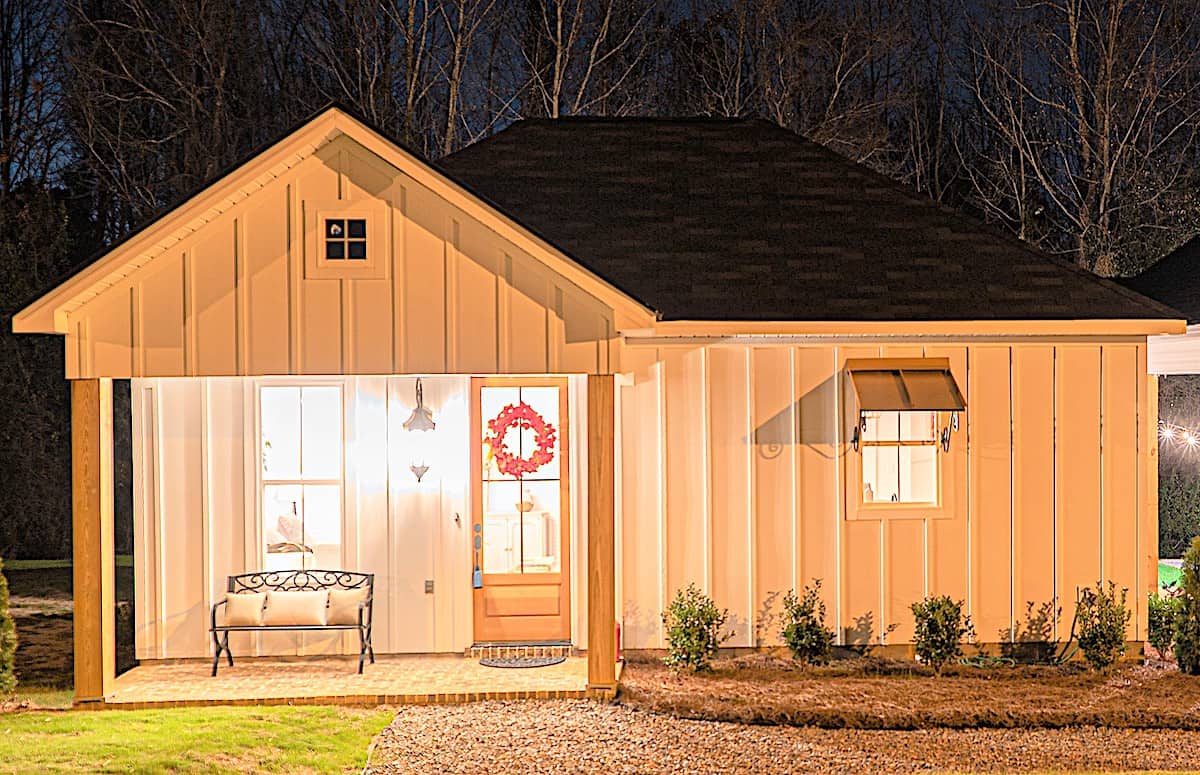 Home at Night of this 3-Bedroom,1320 Sq Ft Plan -123-1102