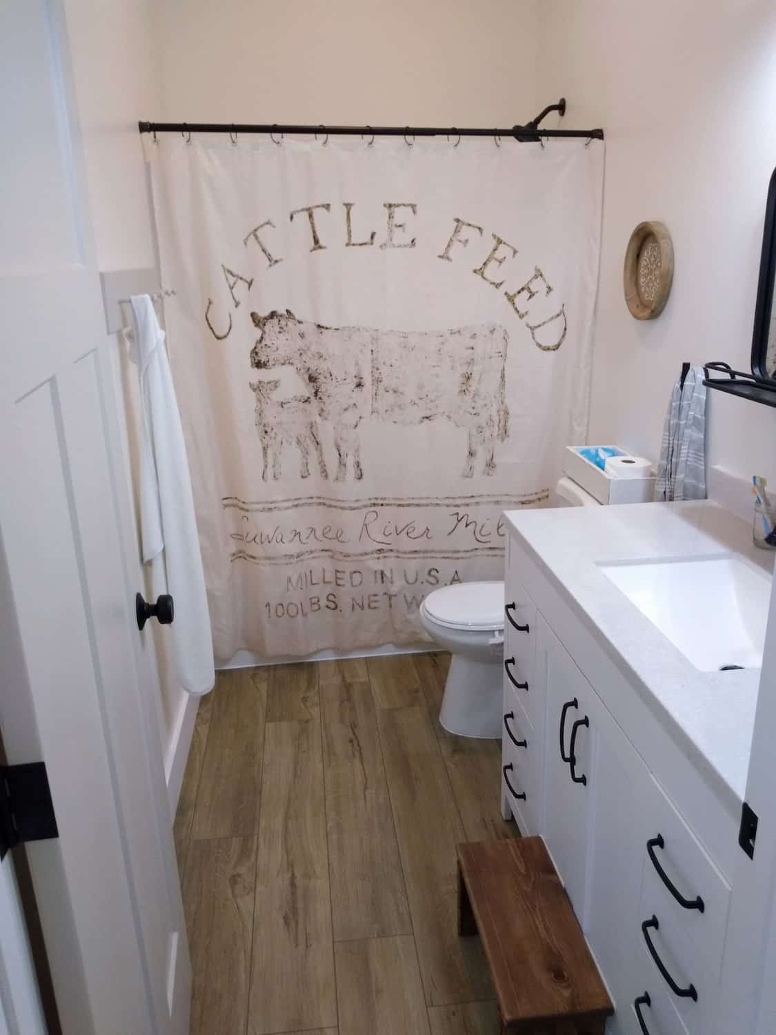 Bathroom of this 3-Bedroom,1035 Sq Ft Plan -123-1116
