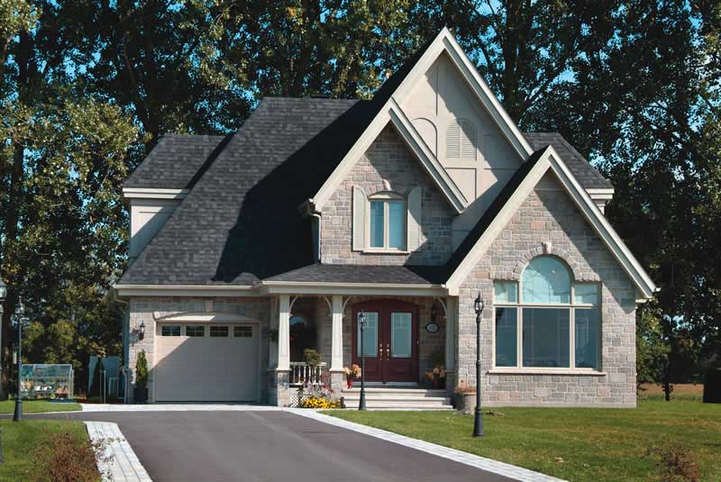 Color photograph of Country home plan (ThePlanCollection: House Plan #126-1031)