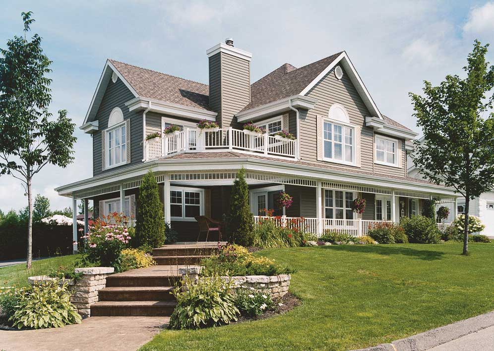 Color photo of Traditional Country House Plan #126-1132