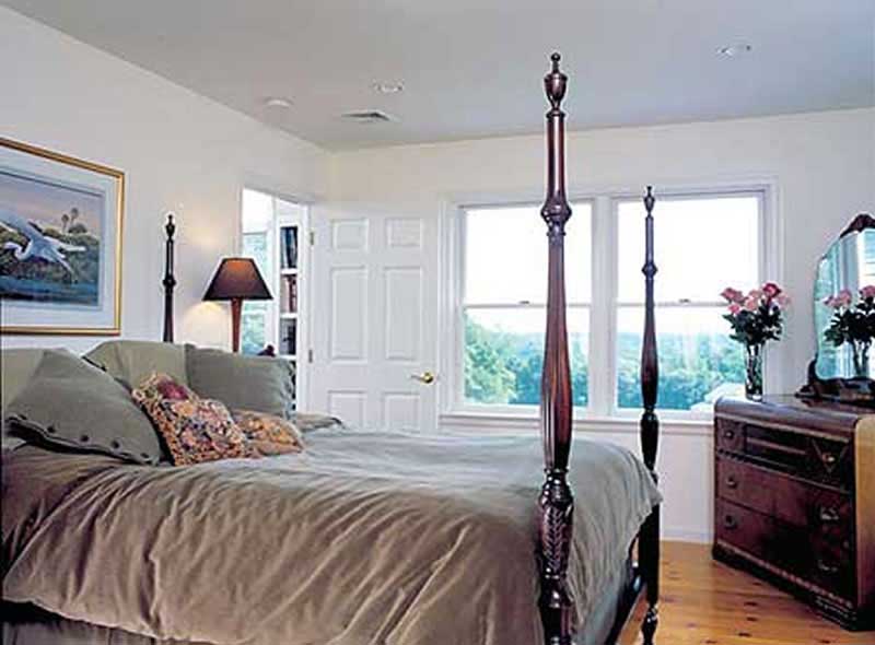 Bedroom of this 3-Bedroom, 2083 Sq Ft Plan - 131-1013