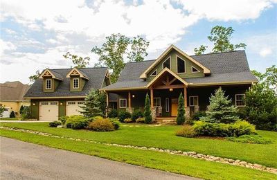 Front View of this 3-Bedroom,2281 Sq Ft Plan -132-1313