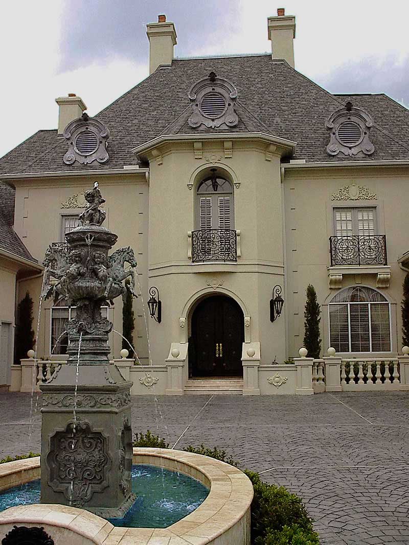 Landscaping: Garden of this 4-Bedroom,4955 Sq Ft Plan -4955