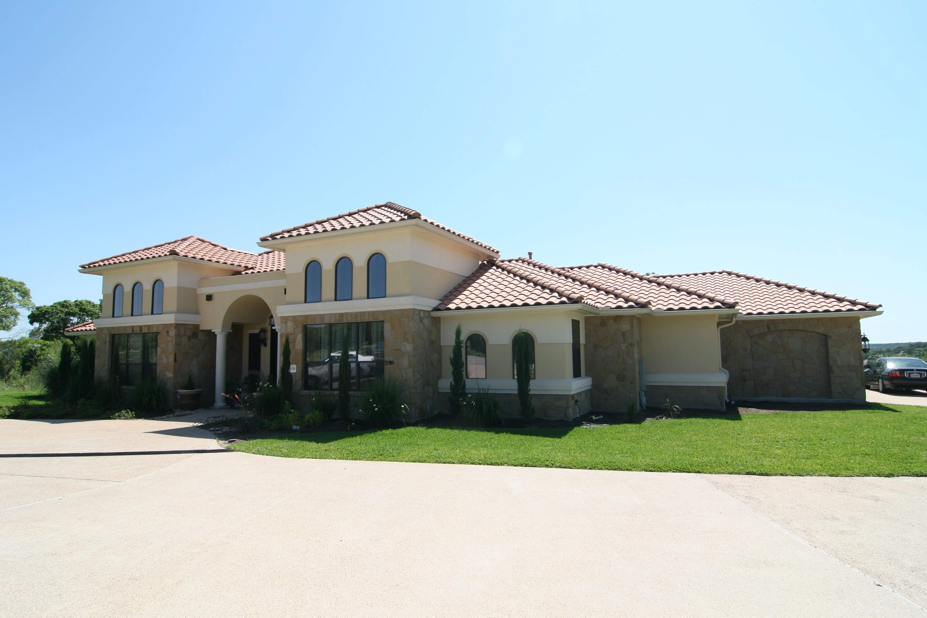 Front View of this 3-Bedroom,2504 Sq Ft Plan -136-1031