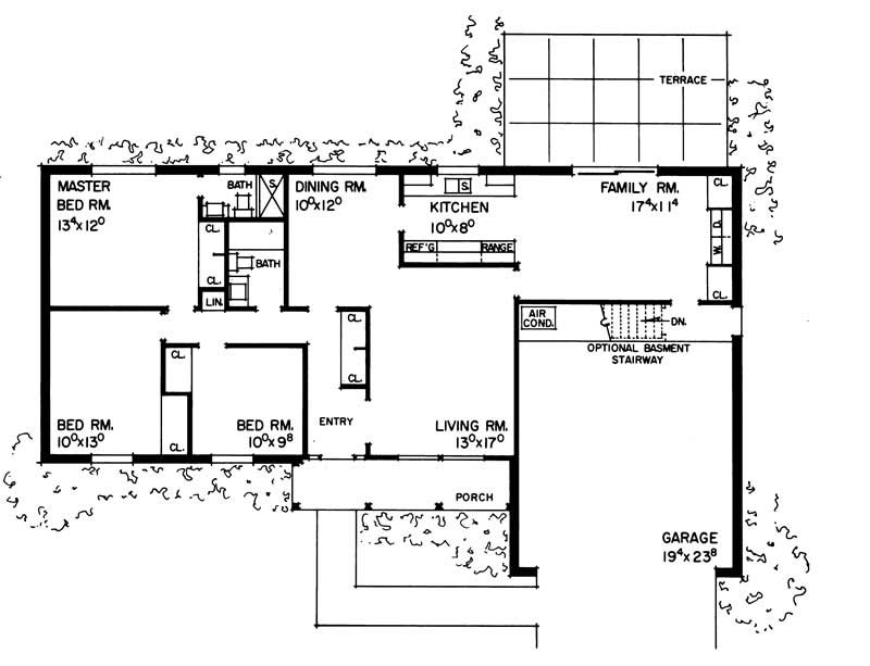 Floor Plan First Story of Ranch Plan #137-1234