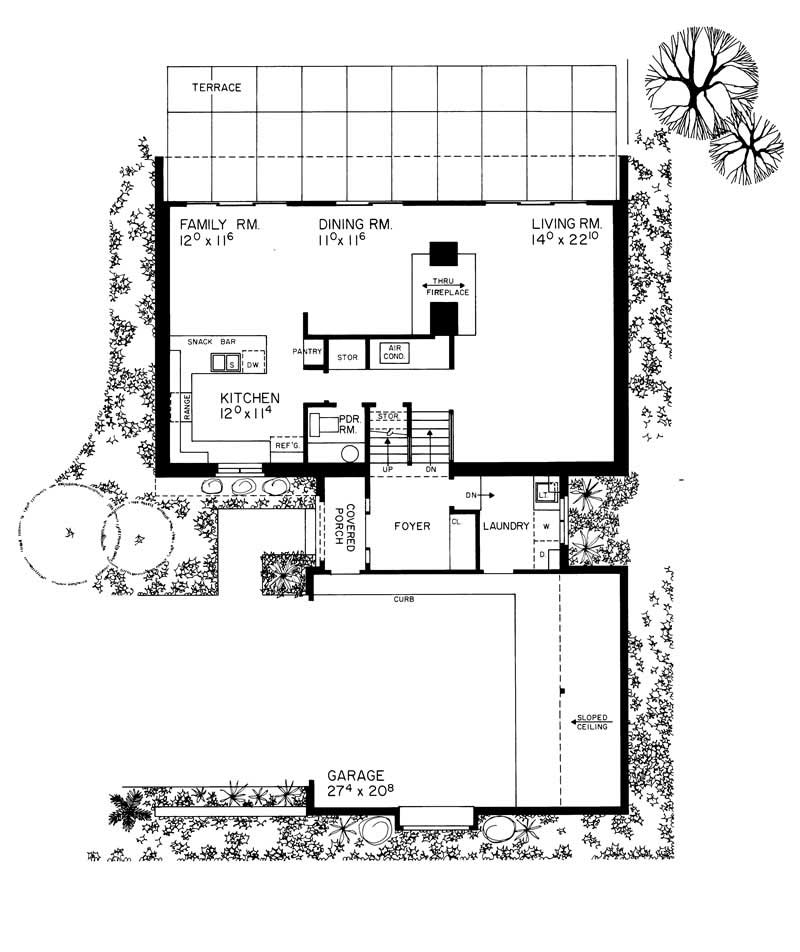 Floor Plan First Story of Country Plan #137-1552