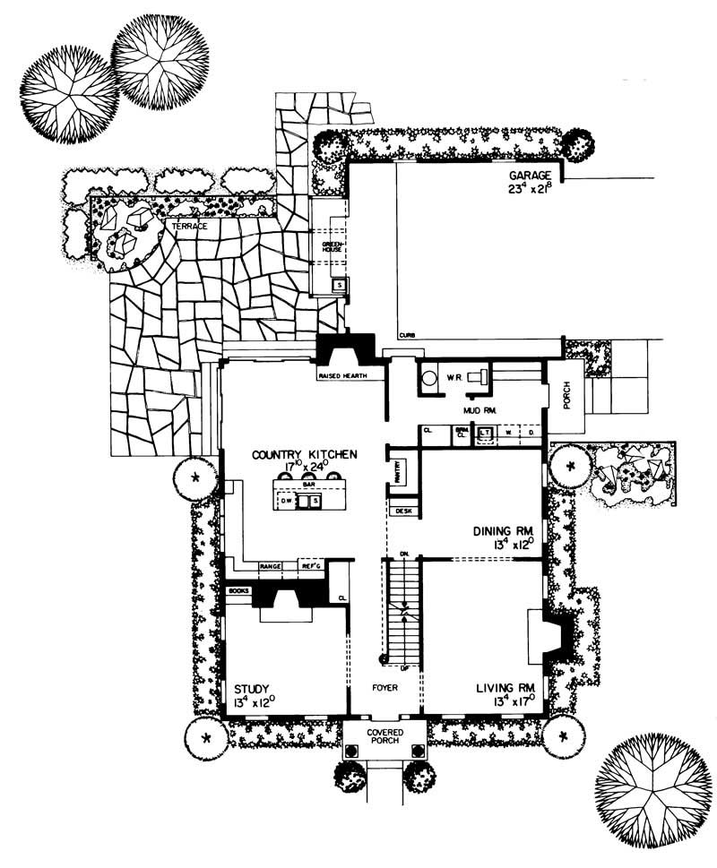 Floor Plan First Story of Colonial Plan #137-1606
