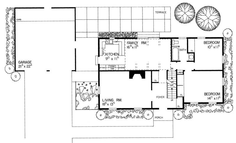 Floor Plan First Story of Cape Cod Plan #137-1610