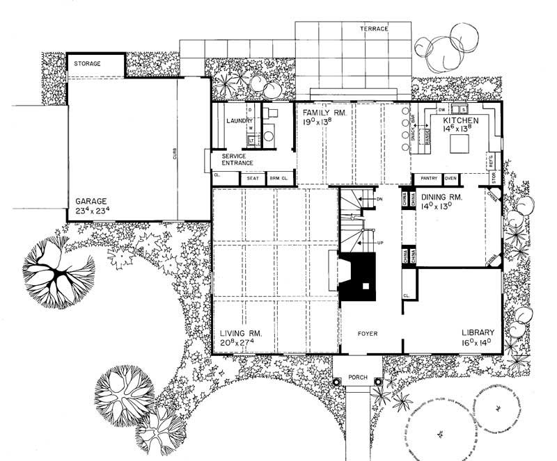 Floor Plan First Story of Colonial Plan #137-1668