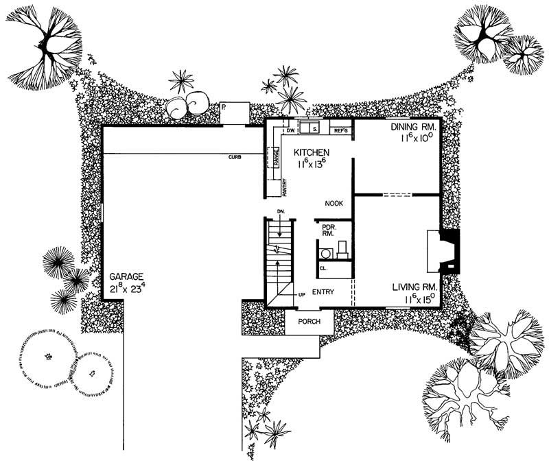 Floor Plan First Story of Cape Cod Plan #137-1698