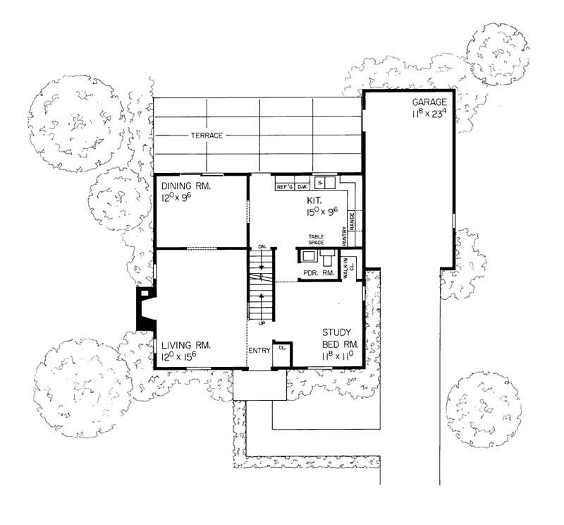 Floor Plan First Story of Cape Cod Plan #137-1758