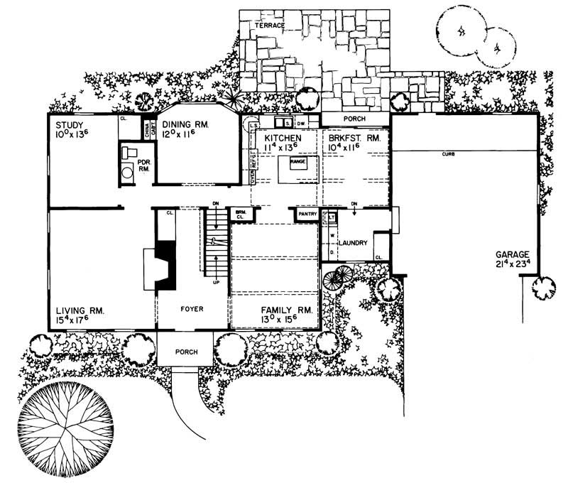 Floor Plan First Story of Colonial Plan #137-1793