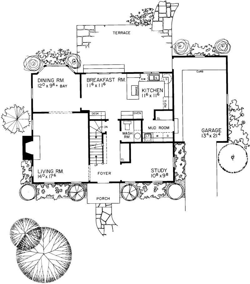 Floor Plan First Story of Colonial Plan #137-1812