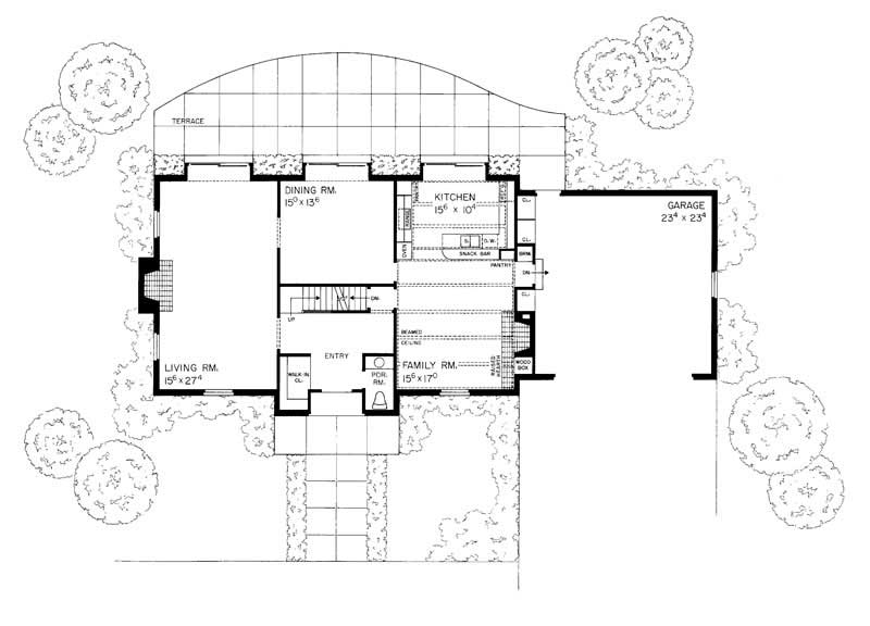 Floor Plan First Story of Colonial Plan #137-1820