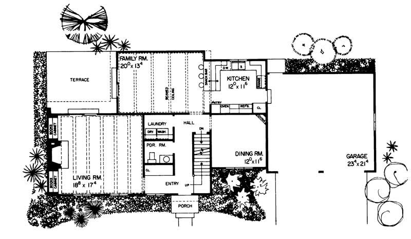 Floor Plan First Story of Colonial Plan #137-1832