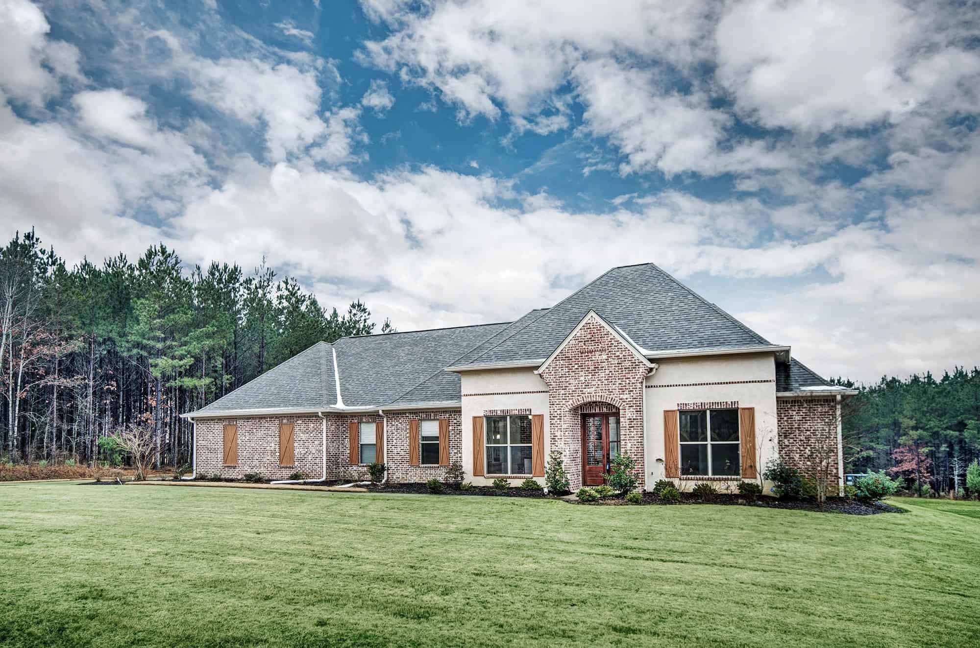 Right Side View of this 4-Bedroom,2648 Sq Ft Plan -140-1123