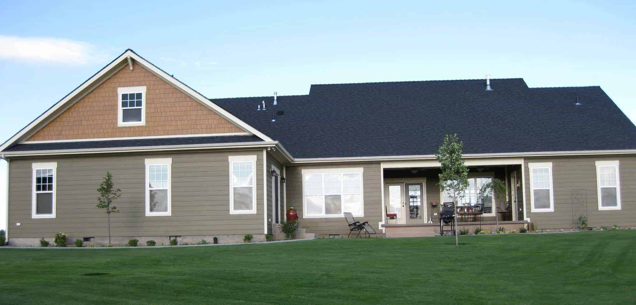 Rear View of this 4-Bedroom,2800 Sq Ft Plan -141-1038