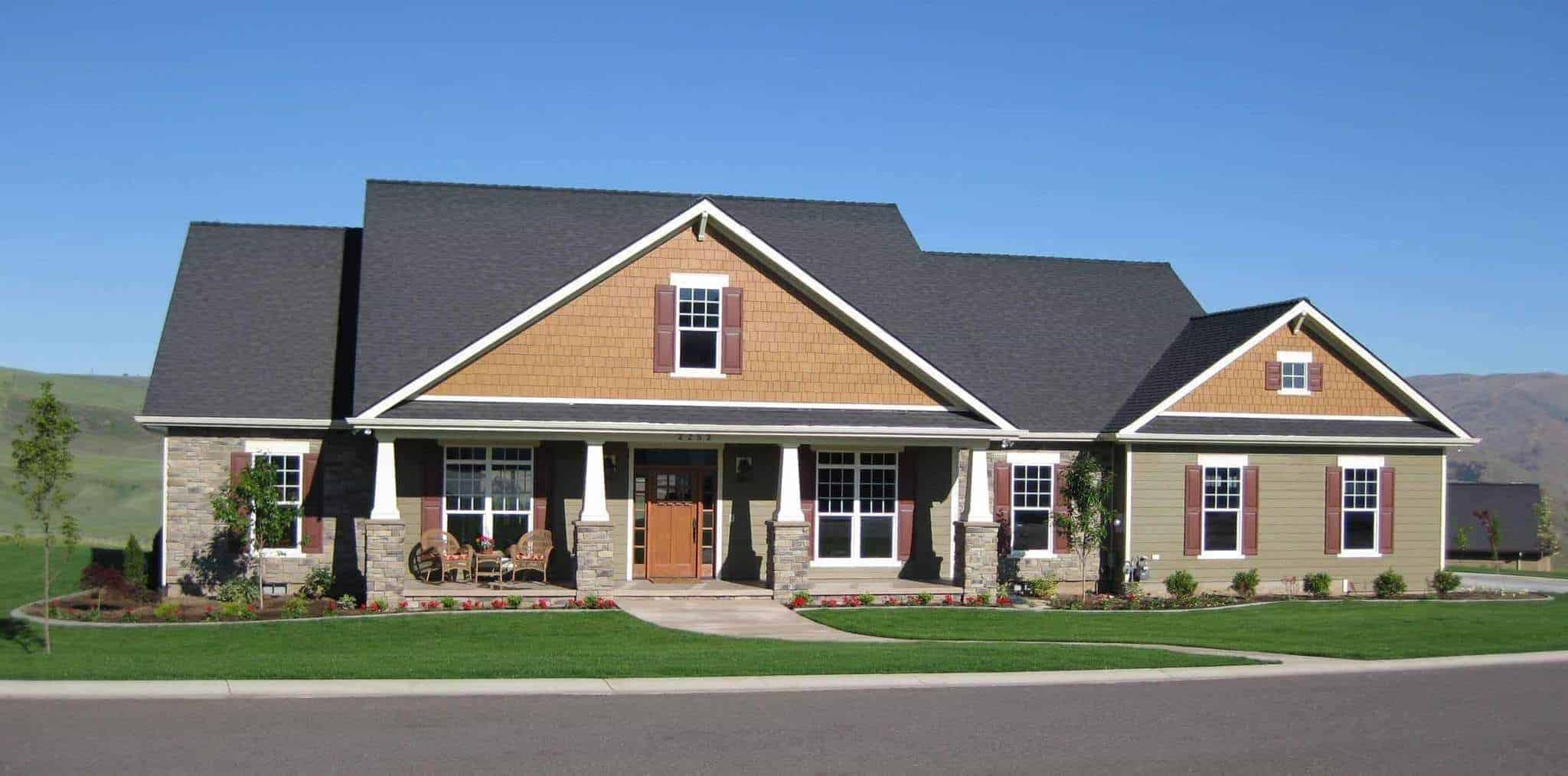 Color photograph of Craftsman Country Home Plan #141-1038