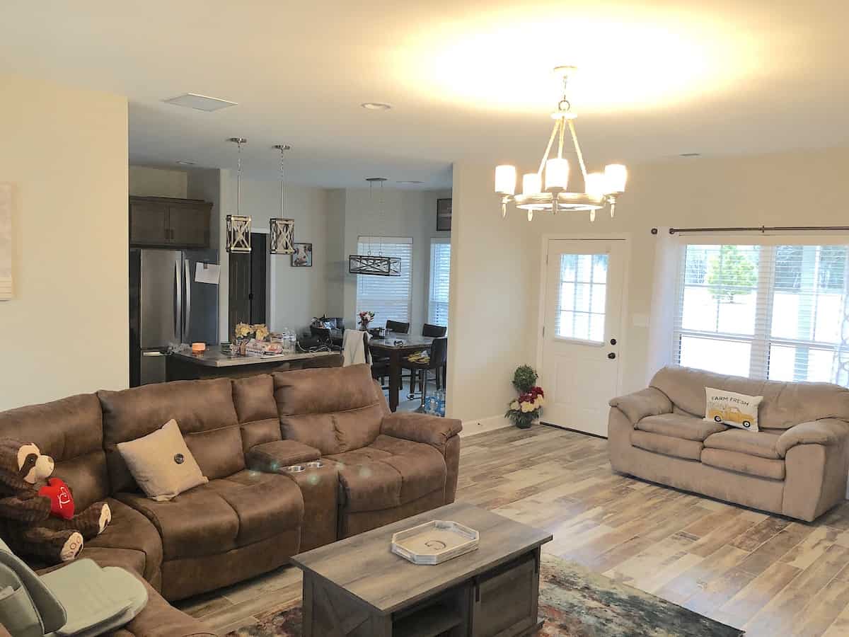 Great Room of this 3-Bedroom,1619 Sq Ft Plan -141-1096