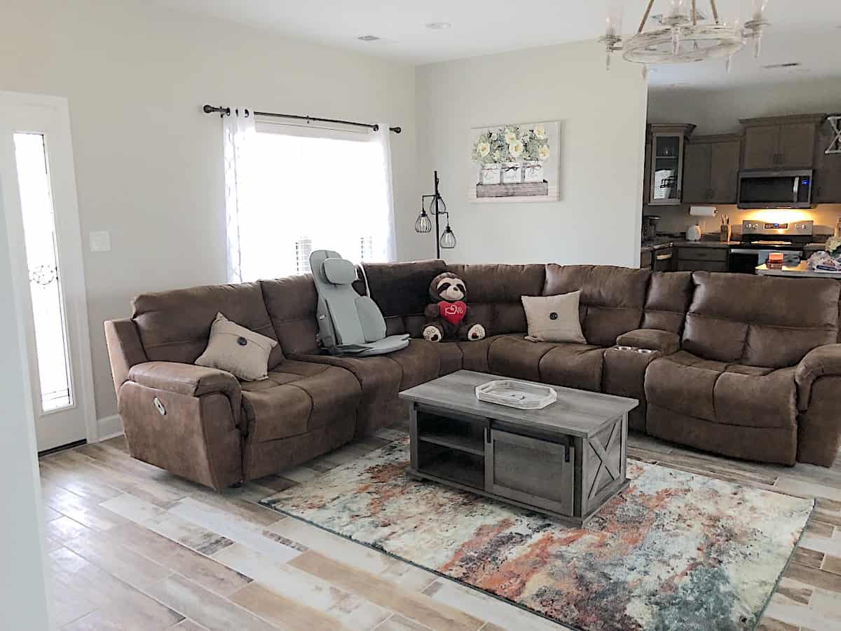 Great Room of this 3-Bedroom,1619 Sq Ft Plan -141-1096