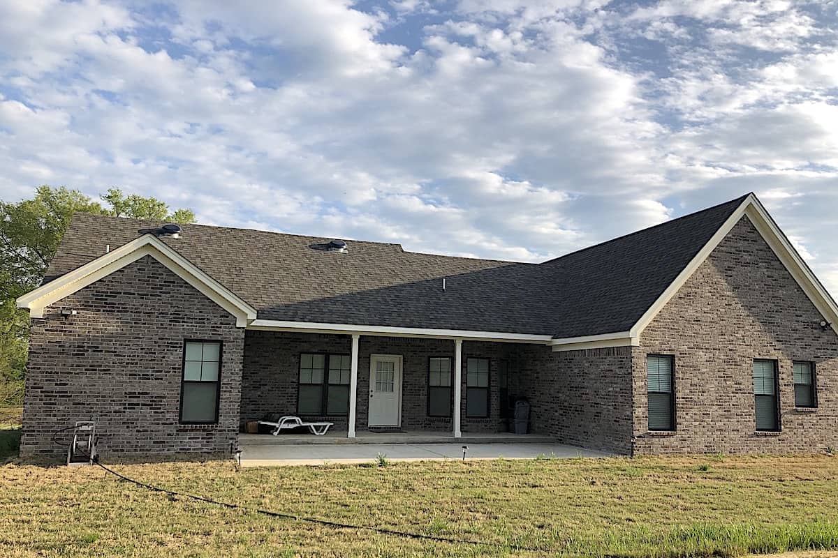 Rear View of this 3-Bedroom,1619 Sq Ft Plan -141-1096